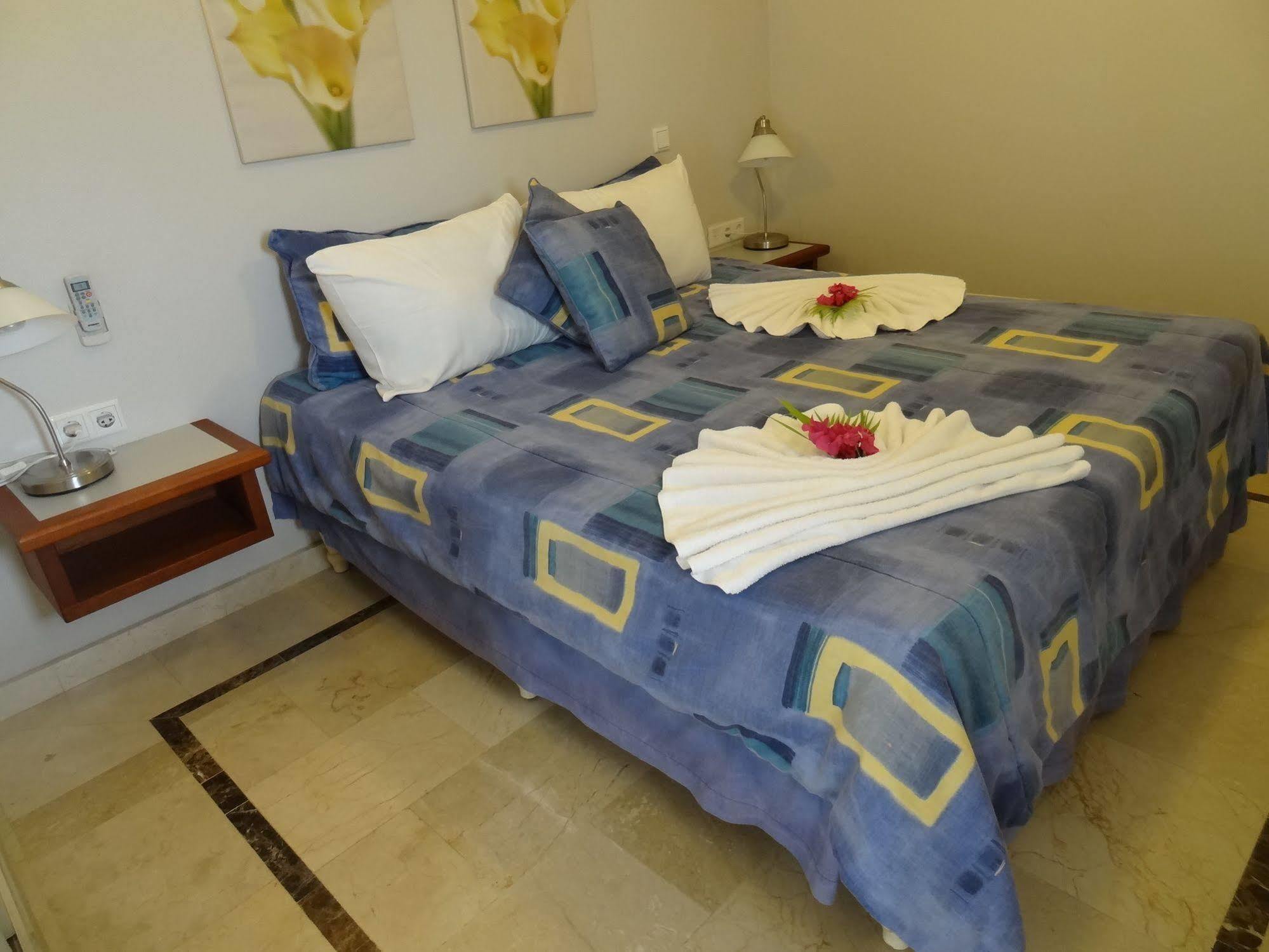 Bonaire Seaside Apartments Екстер'єр фото