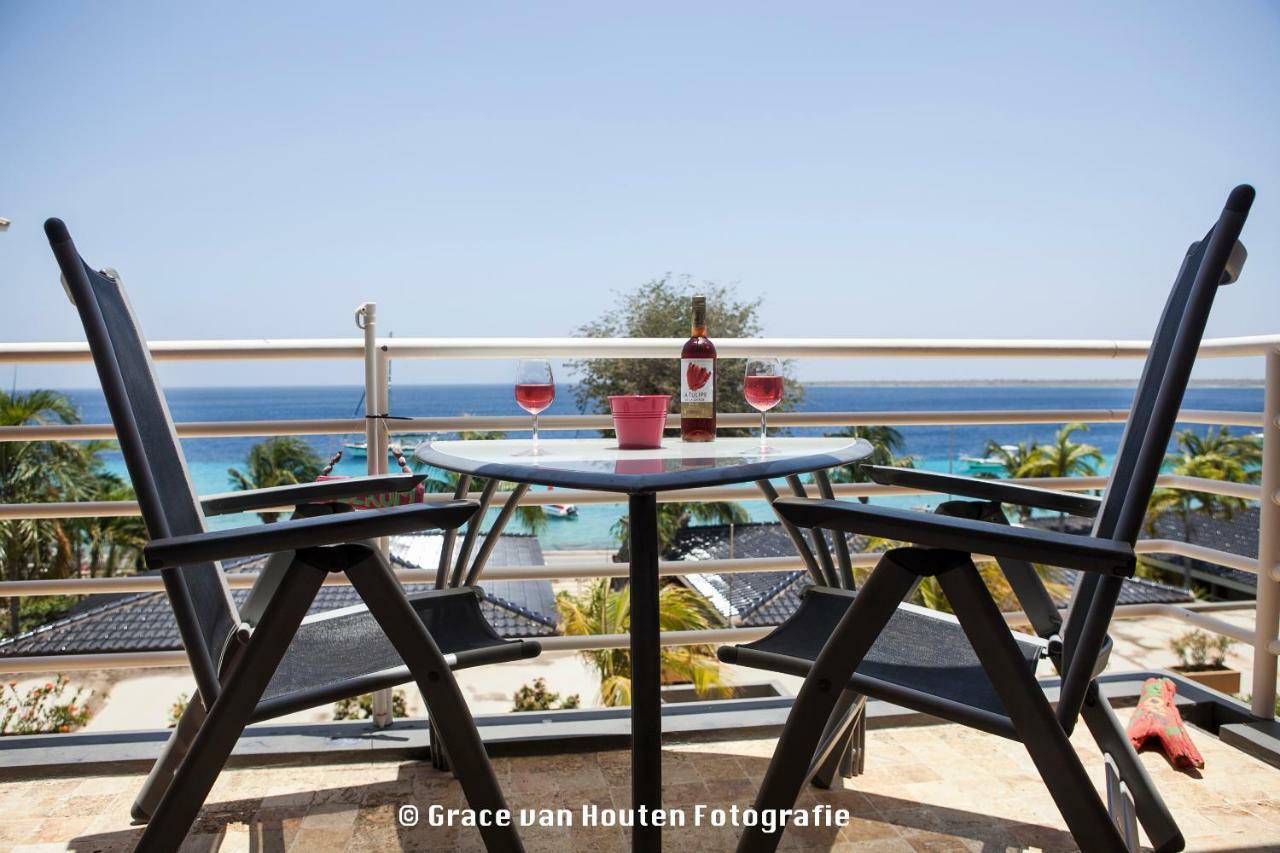 Bonaire Seaside Apartments Екстер'єр фото